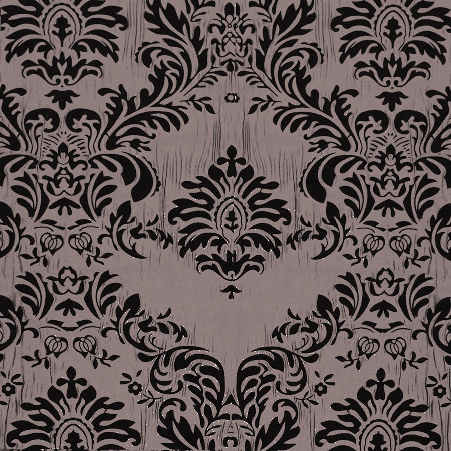 Specialty Amandine Black on Silver tablecloth